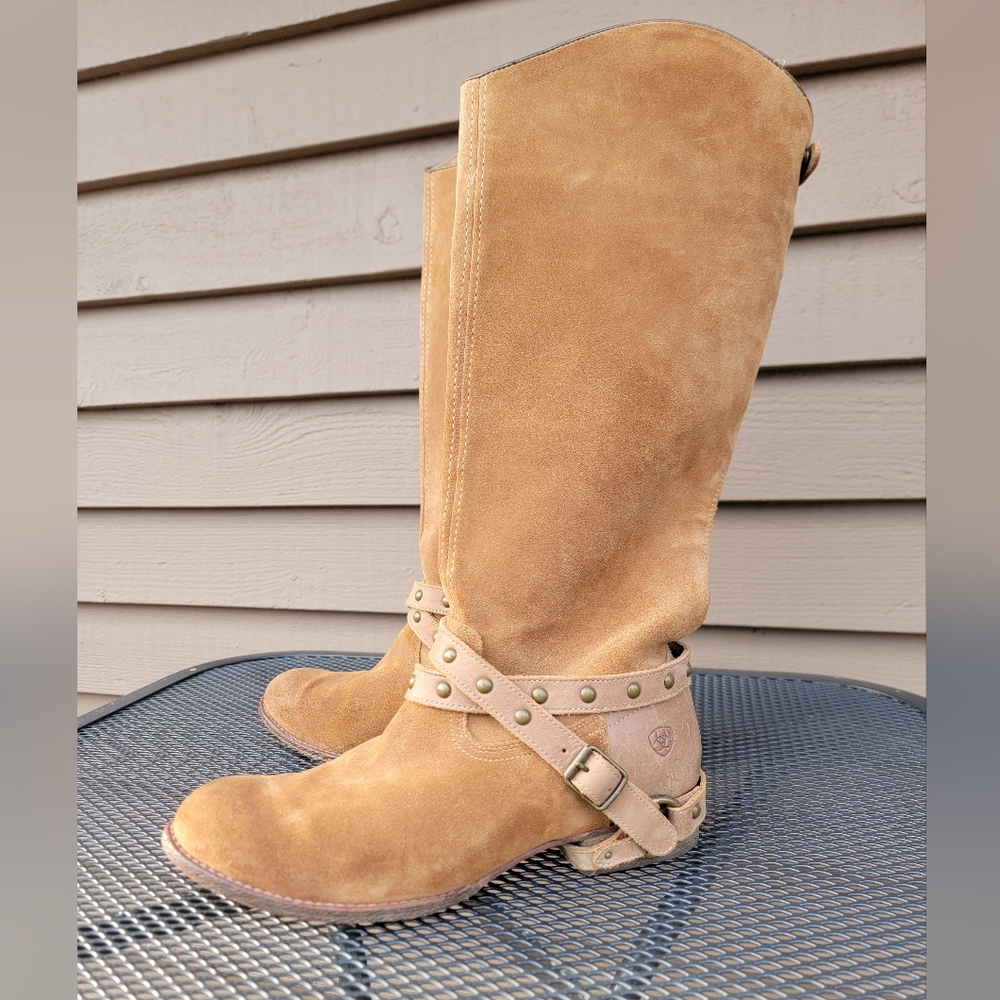 Ariat Manhattan Western boots size 9.5 B Extra Tall, Buckle Details, MSRP $240